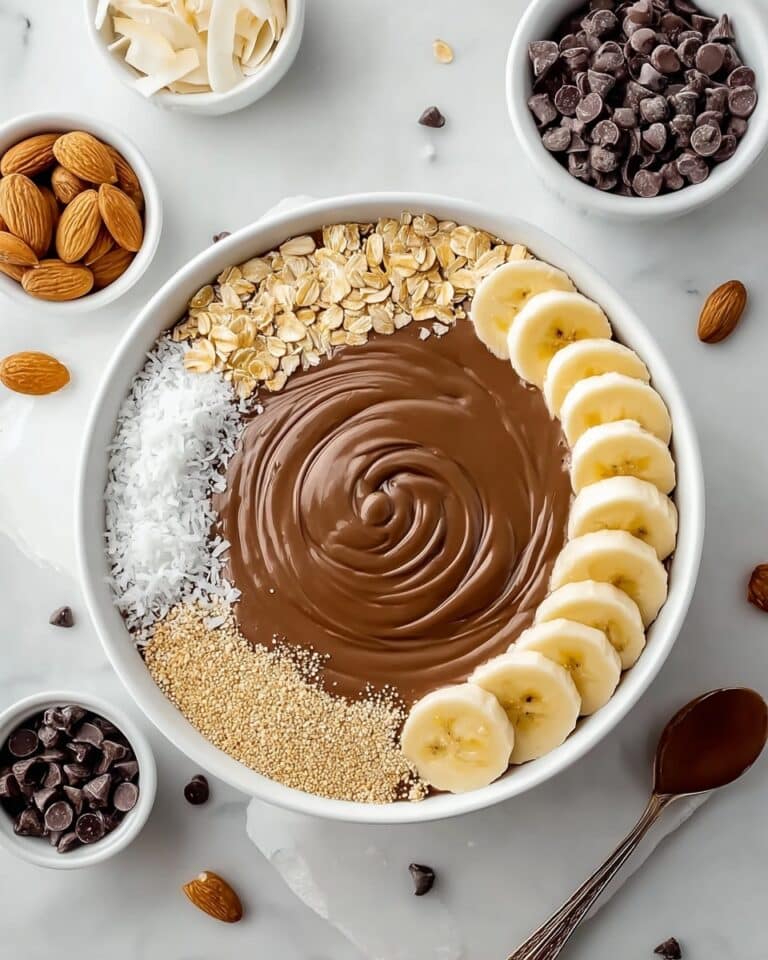 Chocolate Peanut Butter Smoothie Bowl Recipe